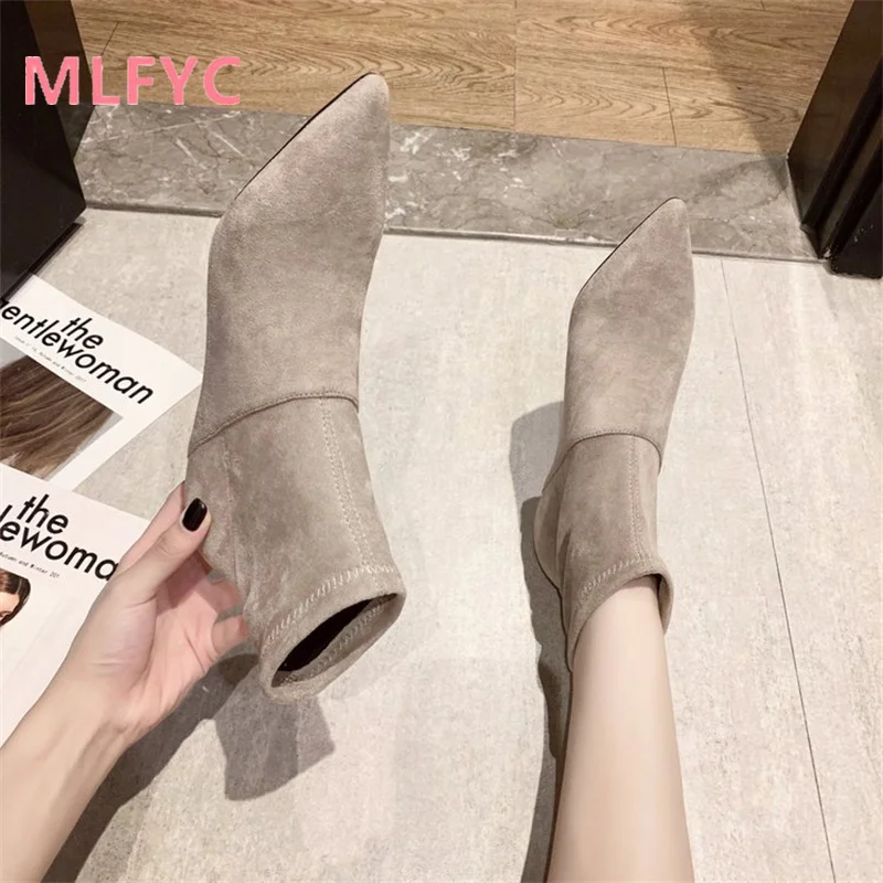 

Женские осенне-зимние короткие ботинки, новый стиль, корейские тканевые тонкие ботинки на низком каблуке, женские ботинки с острым замшевым...