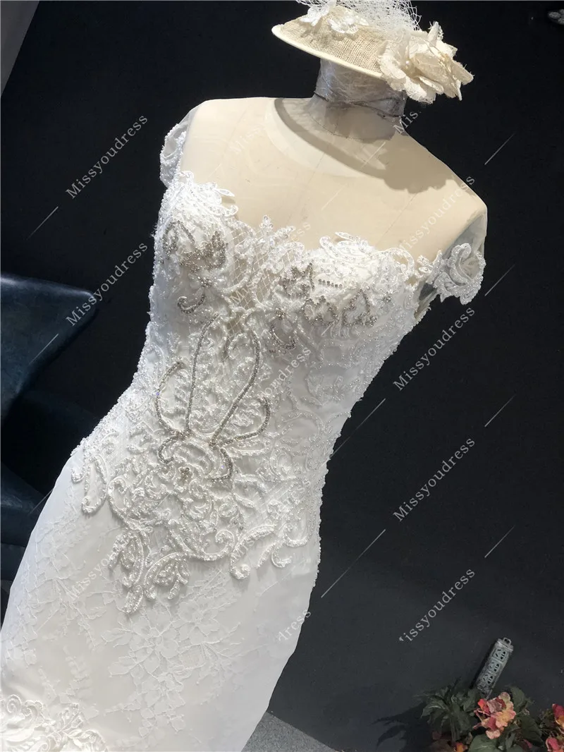 2021 Newest High Quality Real Sample Ivory Lace High Neck Short Sleeves A-line Transparent Back Floor Length Wedding Dress