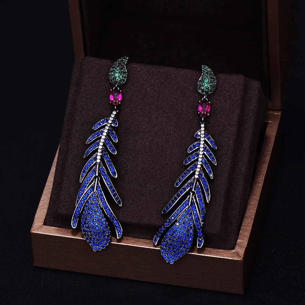 

SORAMOORE Luxury Shiny Blue Feather Drop Pendant Earrings Fashion Gorgeous Long Raindrop Bridal Wedding Party Show Jewelry 2021