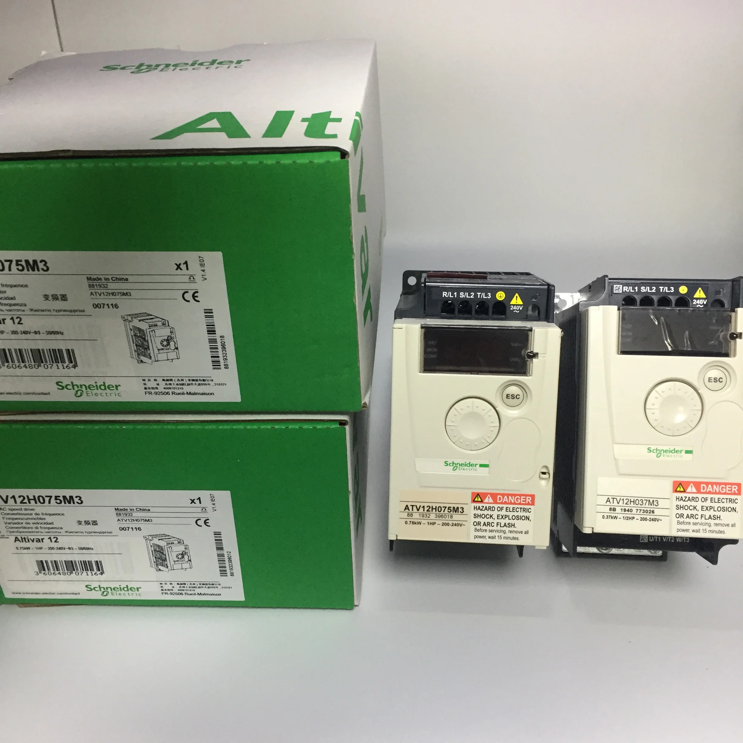 Новый Schneider ATV12 преобразователь частоты серии 220V ATV12H075M3 для погружной насос 0.75kw 3