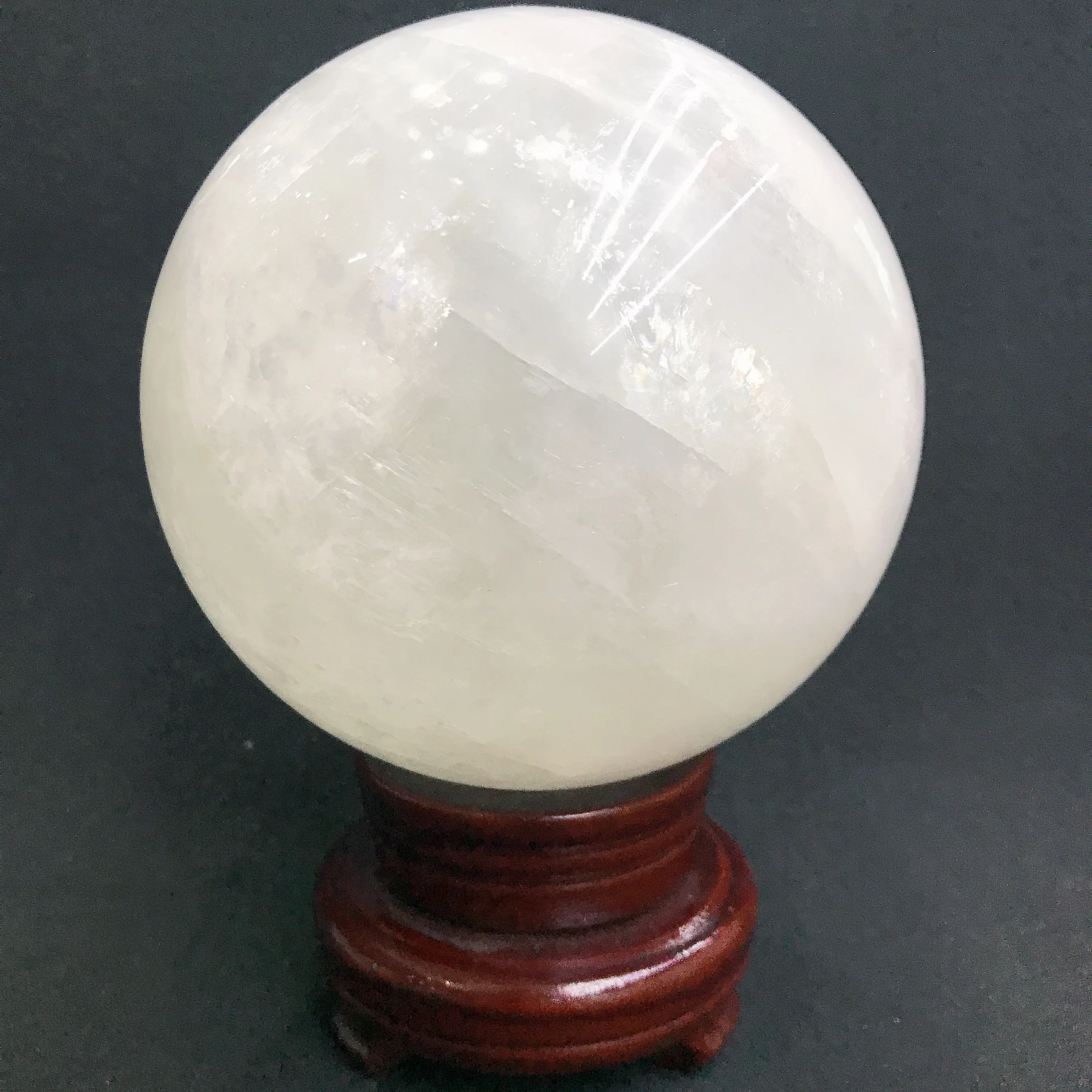 

Natural Quartz White Calcite Ball Reiki Ball Energy Healing Stone Living Room Home Accessories Aquarium Decoration 1PC
