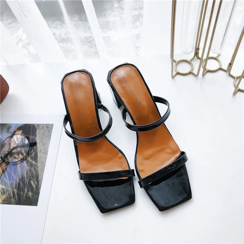 Slip On Square Heel Women Slipper Summer Outdoor Trendy Comfortable Women Sandals Thin Strap Women Slipper Elegant Women Shoe