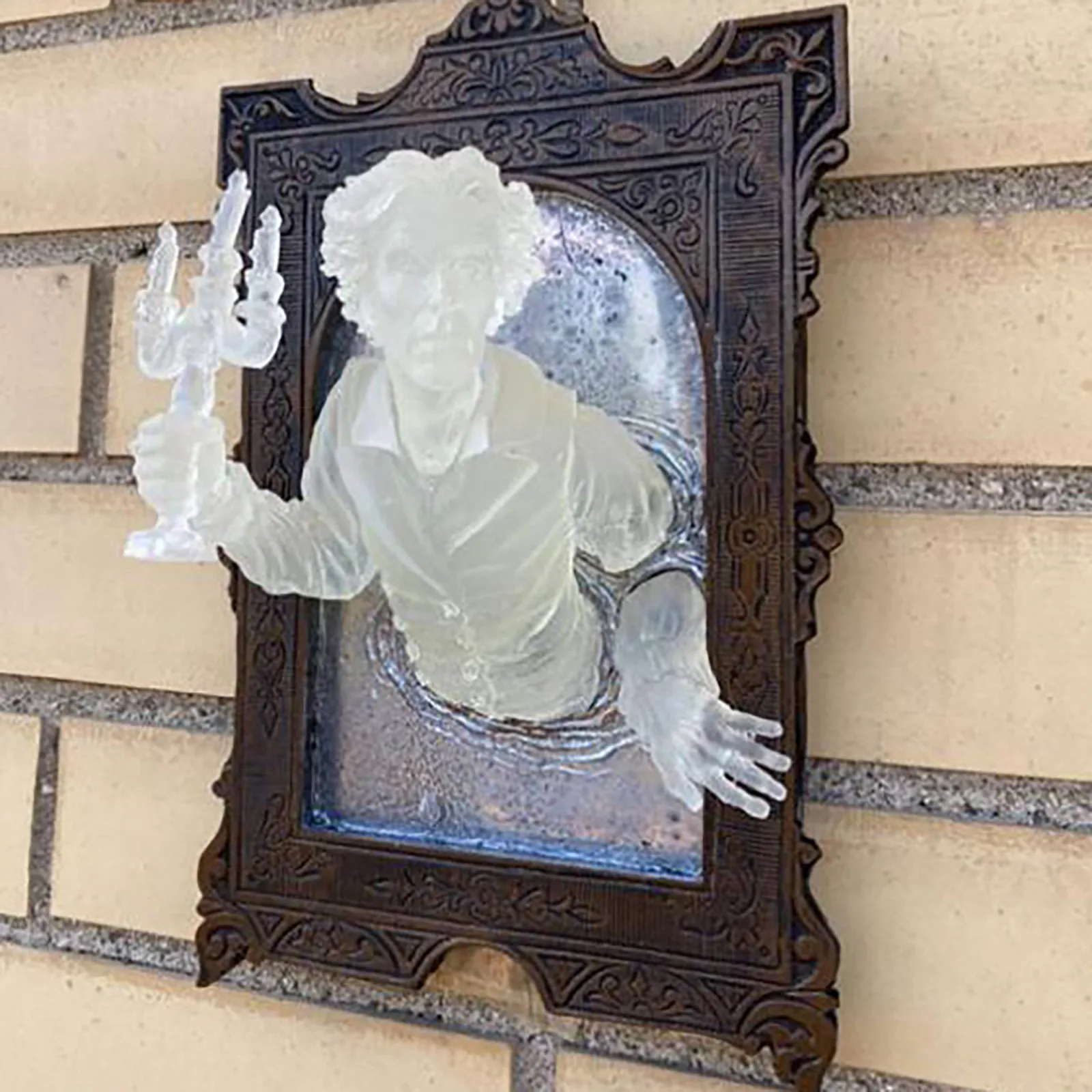 

Plaques & Signs Spooky Wall Sculptures Ghosts Emerging From A Mirror Decoration Creative Featu home decoration accessories