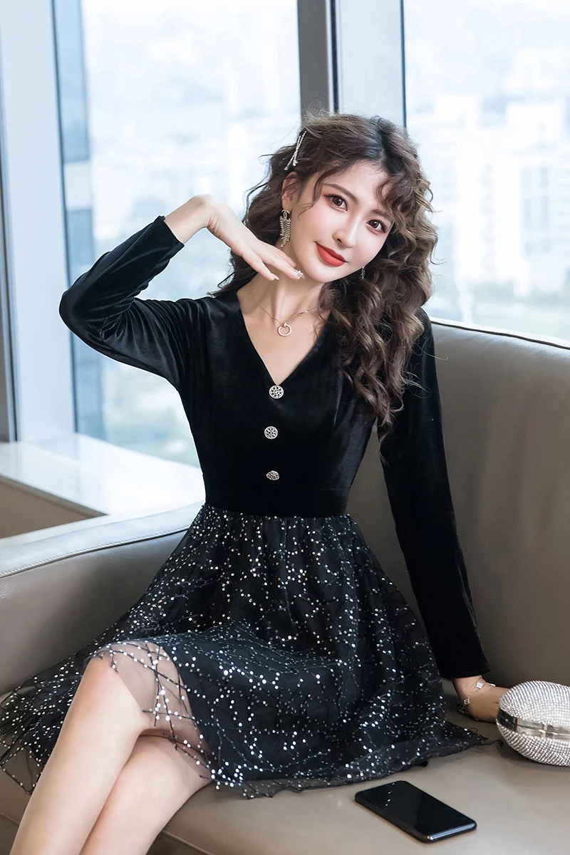 

COIGARSAM Patchwork Women one-piece dress korean New Spring Sequins Mesh V-Neck Dresses Black 2770