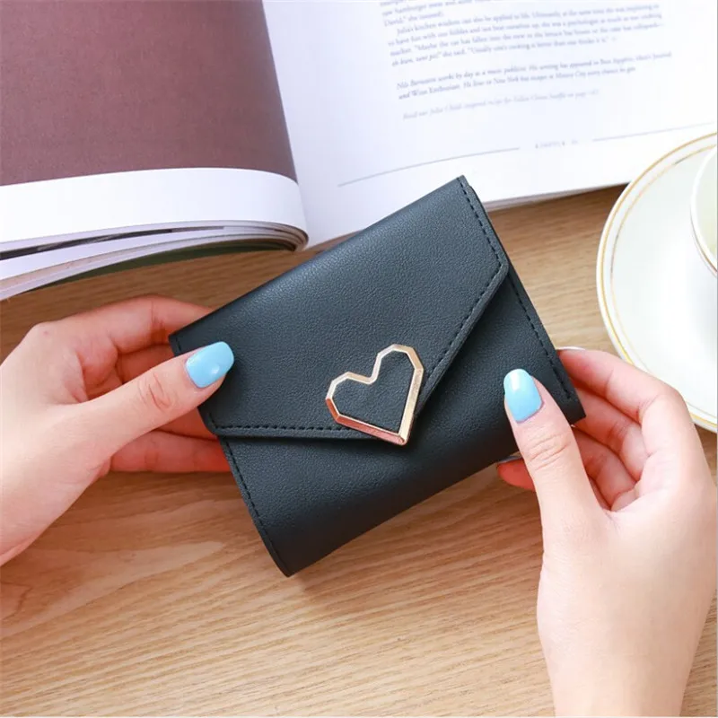 

PU Leather Women Wallet Card Holder Girls Casual Leather Purses Cute Heart Pattern Clutch Bag Korean Small Fresh Short Wallet