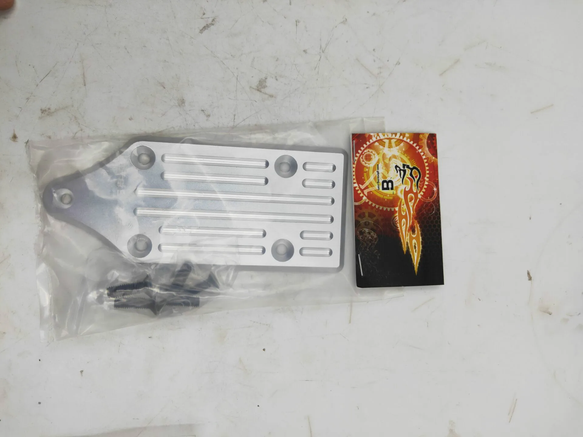 Металлическая передняя и задняя противоскользящая пластина шасси Защитная