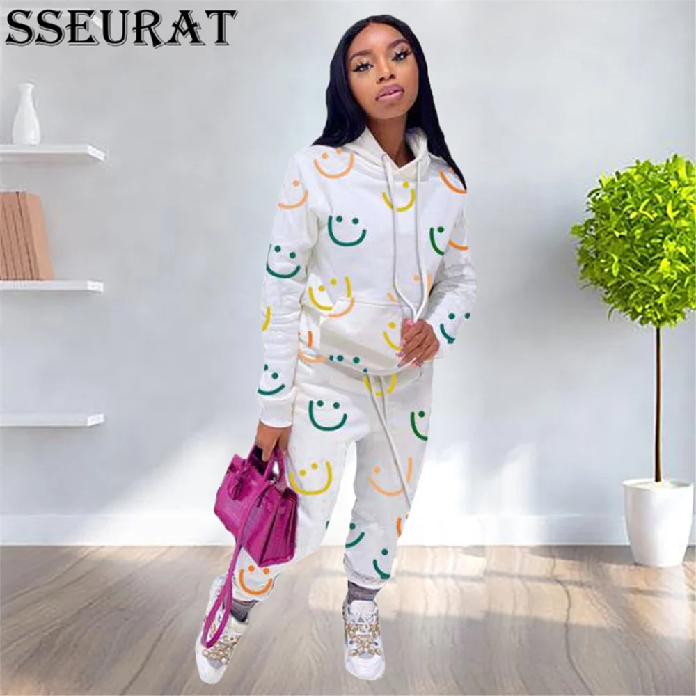 

SSEURAT Active Sweatsuit Two 2Piece Set for Women Autumn Fitness Outfit Print Hoodies +Jogger Pants Matching Tracksuit 2021