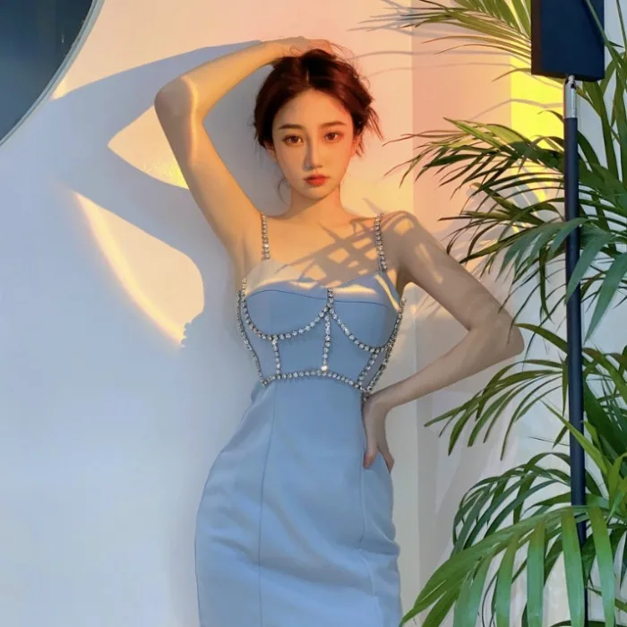 

Стразы сексуальное платье на бретельках для женщин на осень и зиму в Корейском стиле в иностранном стиле модная облегающая юбка с запахом