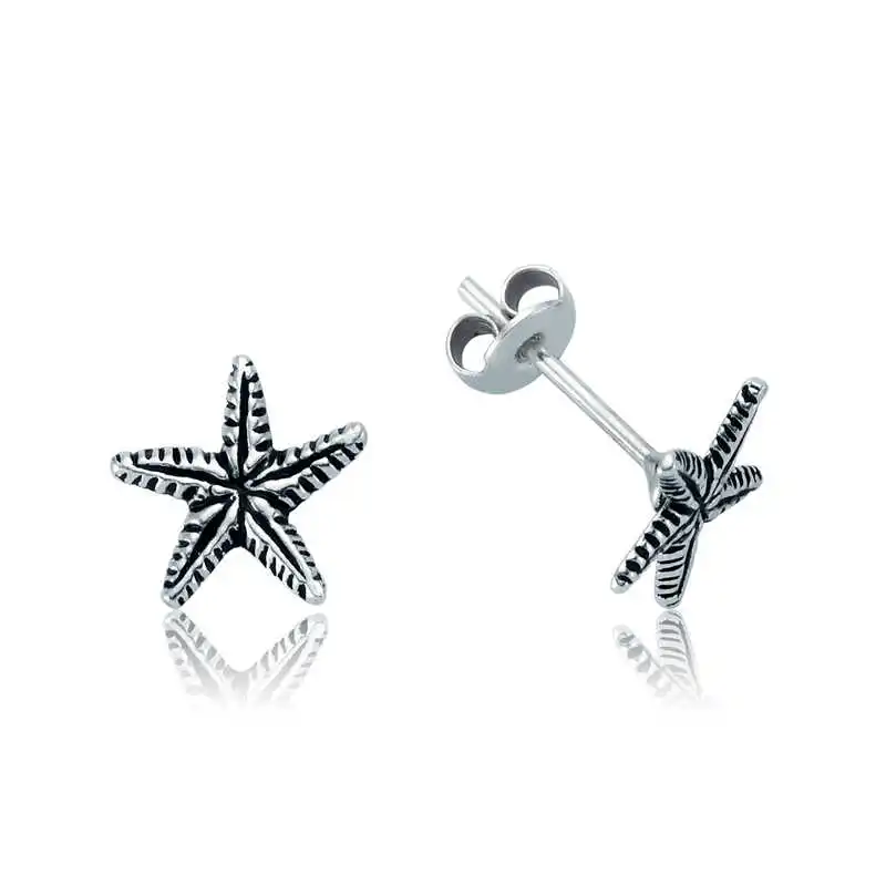 

Silverlina Silver Sea Star Studded Earrings
