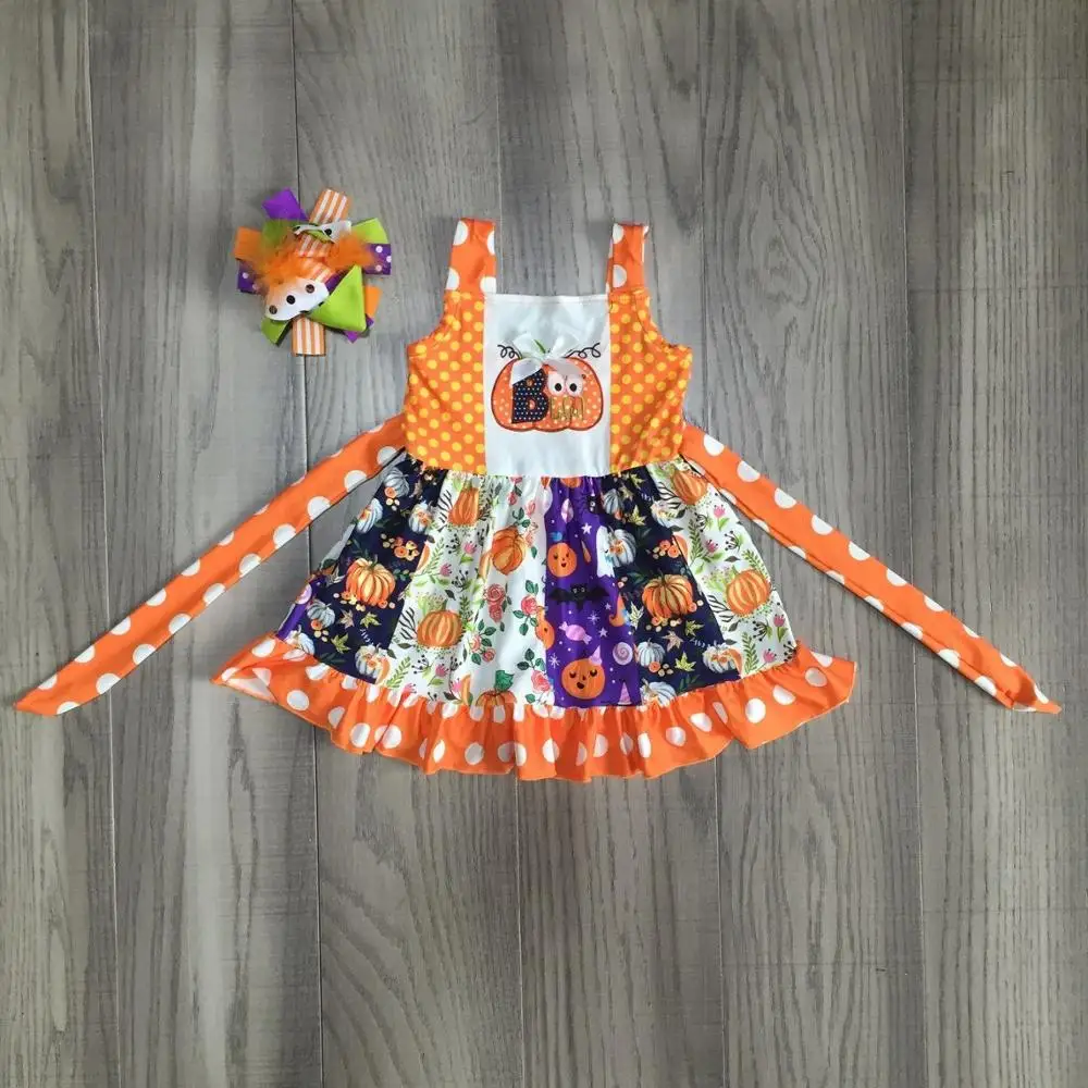 Осенне зимнее платье на Хеллоуин оранжевое с поясом и тыквой молочное шелковое