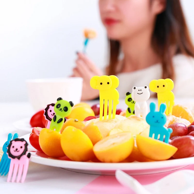 

10Pcs/set Animal Farm Fruit Fork Mini Cartoon Kitchen Gadgets Plastic Fruit Party Bar Kids Dessert Forks Tableware Kitchen