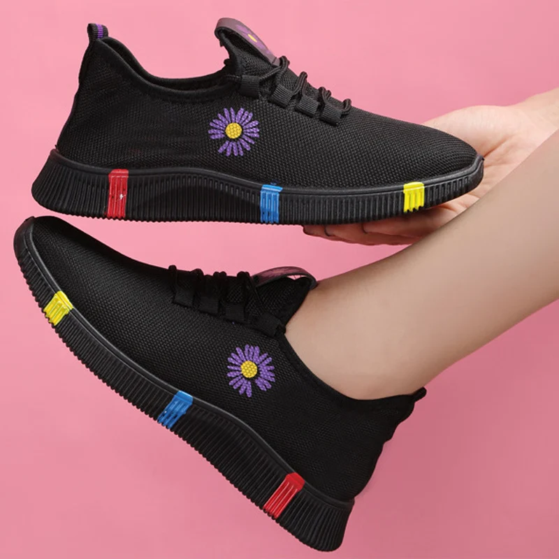 Harga Sepatu Kasual Wanita Kulit Bersirkulasi Antiselip Sepatu Olahraga Luar Ruangan Pria Ringan Berenda Flat Sepatu Rendah Pas