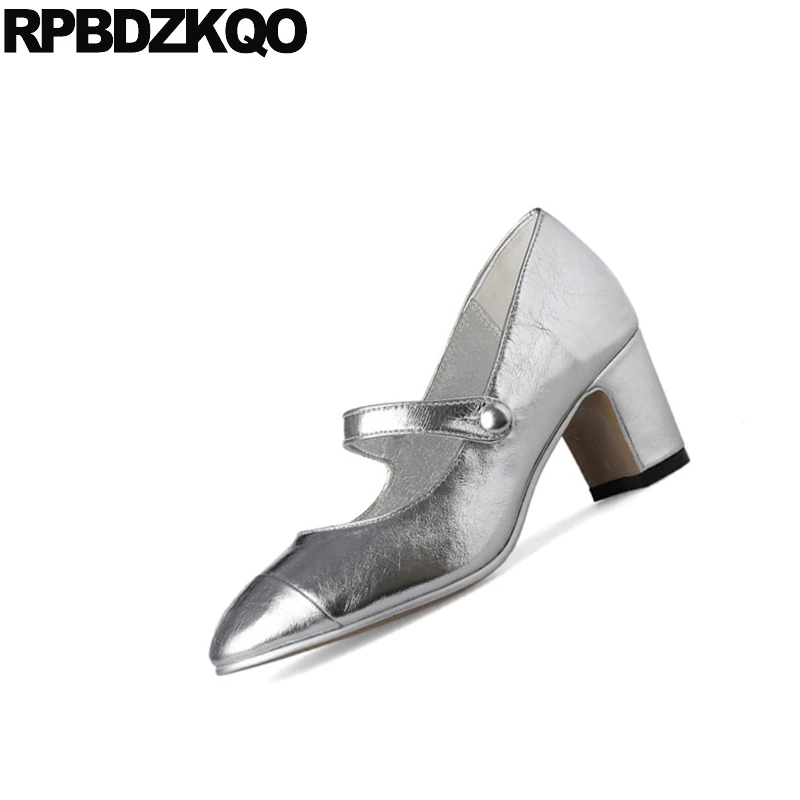 Женские туфли лодочки на толстом каблуке серебристые или белые с круглым носком