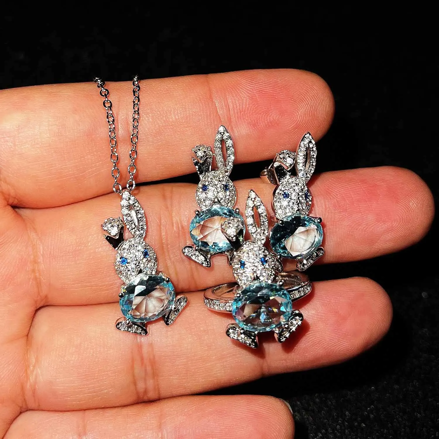 

Fashion Cute Rabbit Jewelry Set Luxury Blue Crystal Zircon Exquisite Cartoon Necklaces Earrings Rings For Women Birthday Gifts