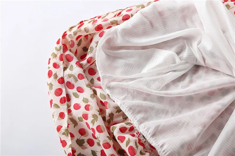 Новое корейское платье средней длины летнее женское с принтом и бантом на шее