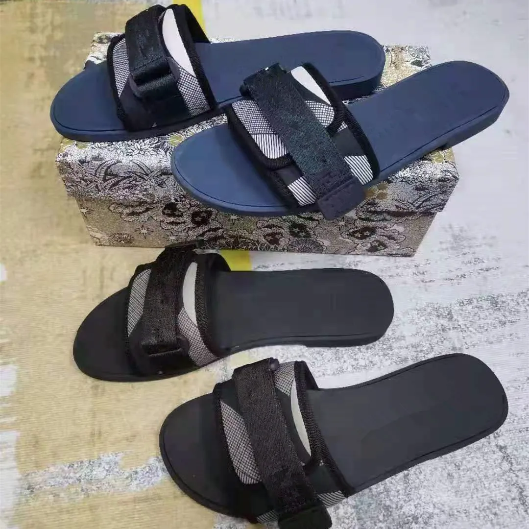 

2021 New Summer Flats Outdoor Sport Slippers Luxury Brand Open-Toes Beach Slippers Size 35-42