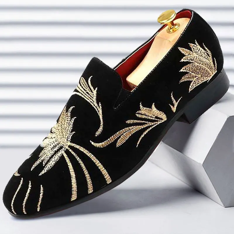 

Men's Fashion Suede Leather Embroidery Loafers Mens Casual Printed Moccasins Shoes Man Party Driving Flats Sizes 38-47