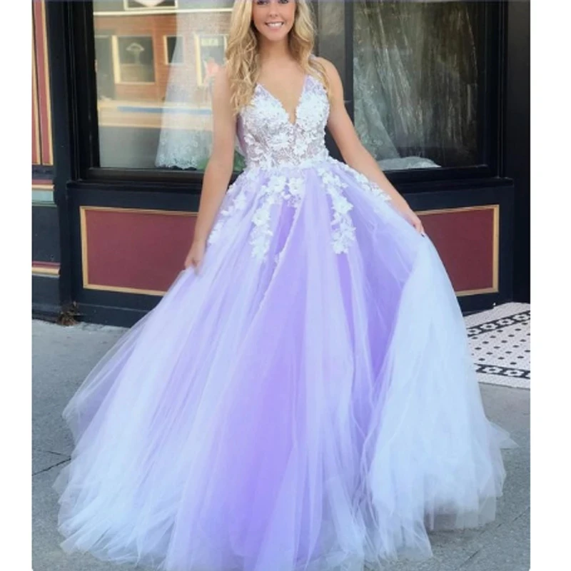 

Graceful Lavender Appliques A Line Prom Dress V Neck Backless Tulle Floor Length Evening Gowns With Beads Special Occasion