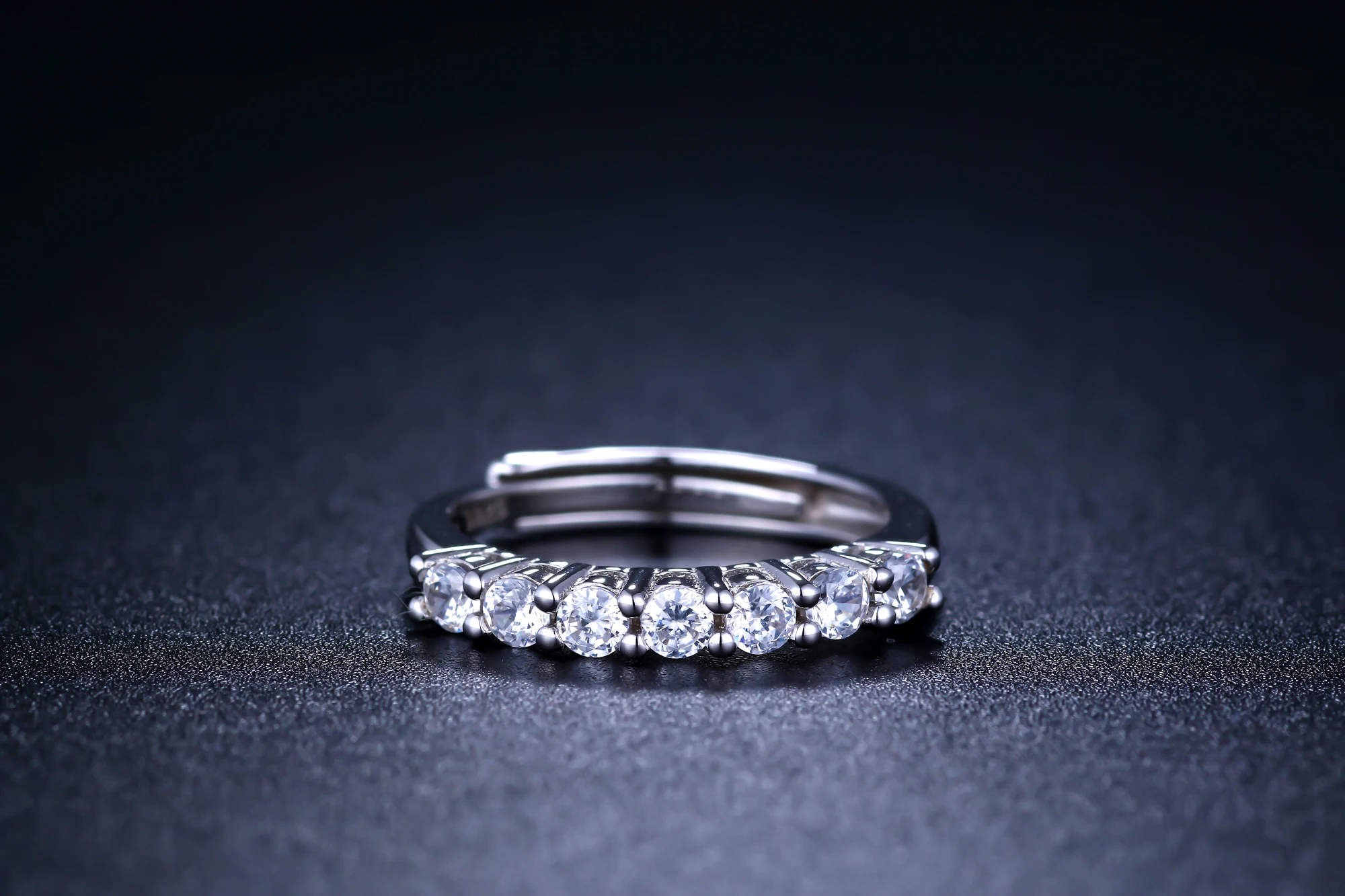 Круглое серебряное кольцо с муассанитом роскошное для женщин. Регулируемое S925 |