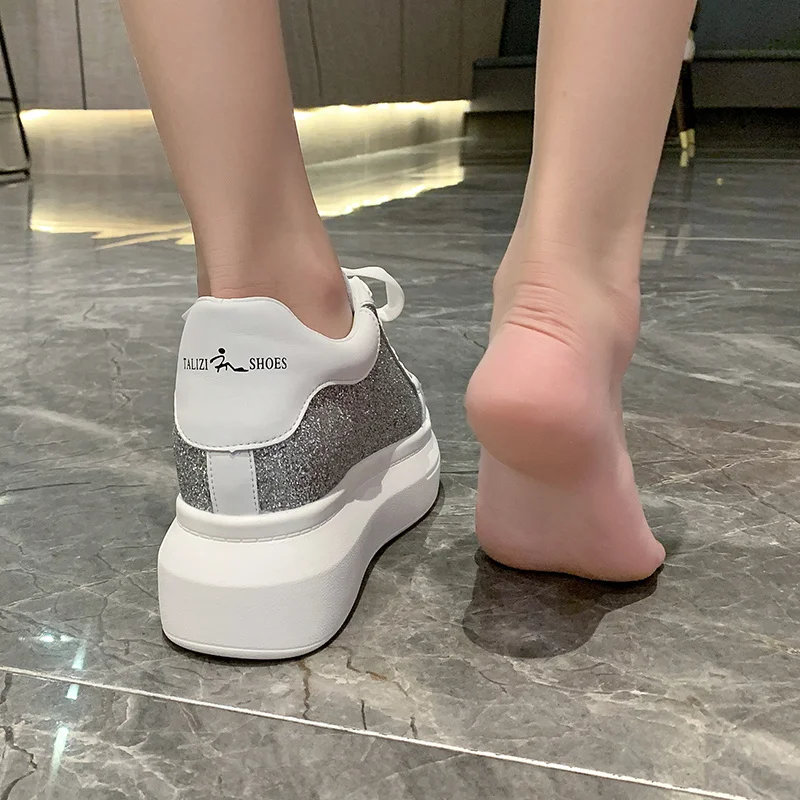 

Sneakers Women Casual Vulcanized Shoes Fashion Thick Bottom All-Match Basket Femme Trainers Platform Shoes Women Chunky Sneakers