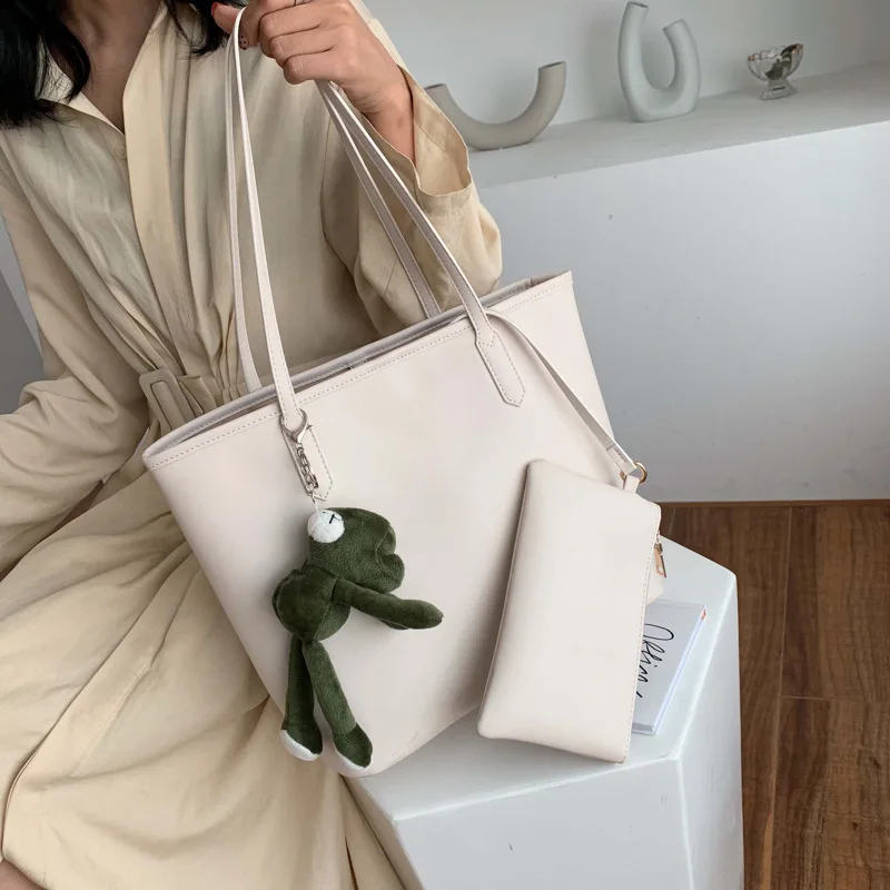 2019 осень и зима новые большие вместительные сумки модные трендовые через плечо