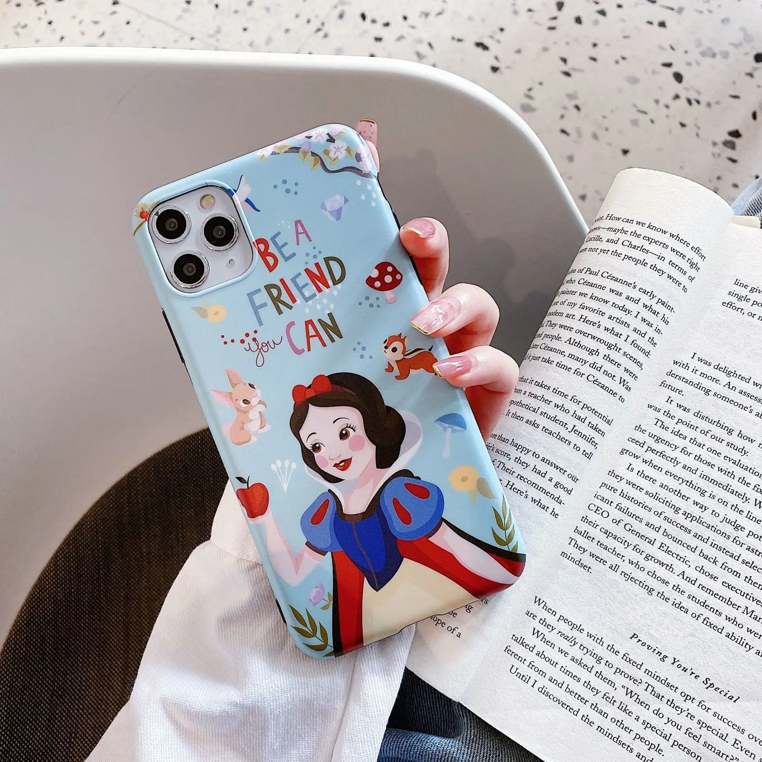 

Disney Cartoon Snow White Frosted Phone Case for iPhone12mini /12promax/x/xs /xr/7/8plus/se/xsmax/