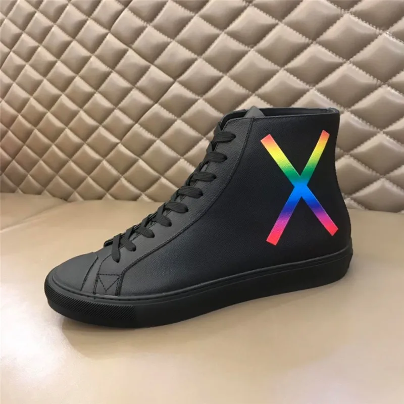 Высококачественные мужские кроссовки из черной кожи с радужным принтом Высокие