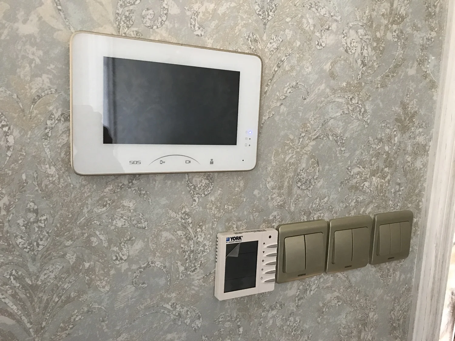 HIK многоязычный внутренний монитор DS-KH8301-WT, телефонное приложение Hik-подключение, встроенная камера WiFi, видеодомофон, IP дверной звонок, домофон