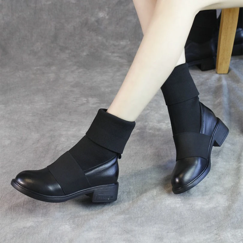 Женские ботинки из натуральной кожи черные до щиколотки вязаные сшитые каблуки