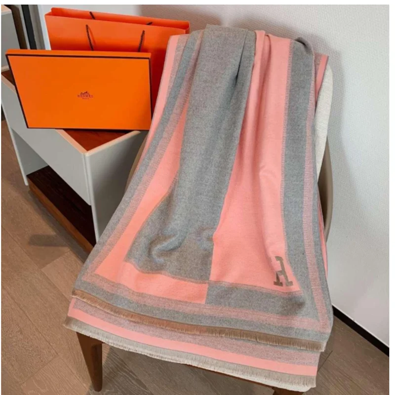 

101 The latest luxury ladies luxury gift shawl scarf