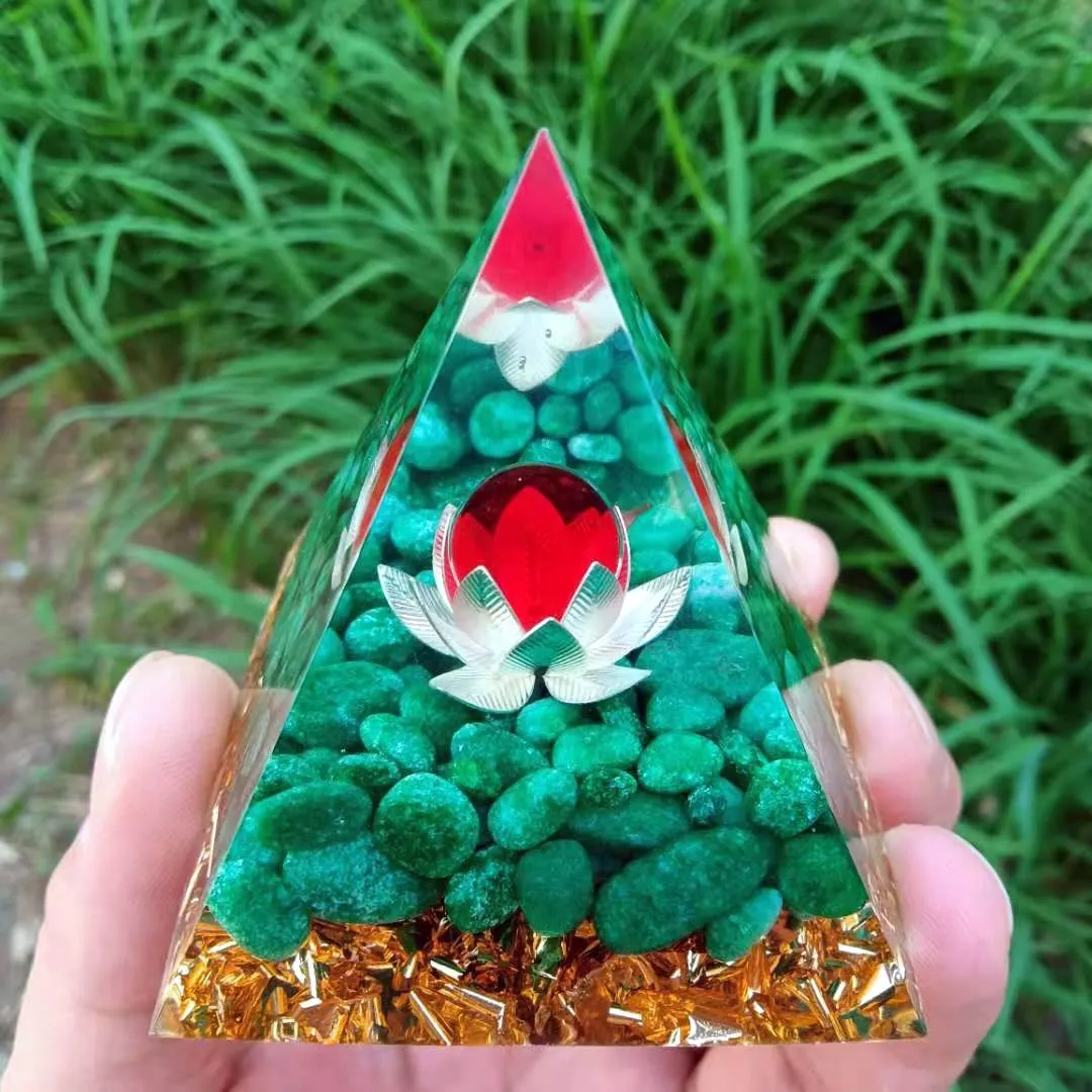 Orgonite Foreign Trade Aogen Pyramid Ornament Green Jade Stone Lotus Energy Pyramid Bring Good Luck