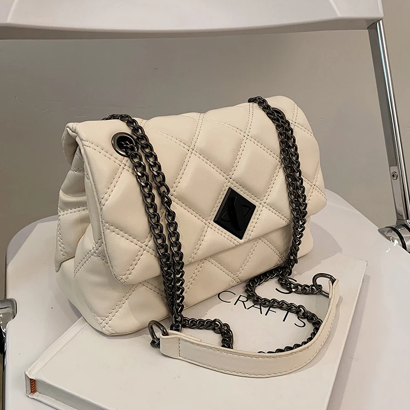 

NEW Chain PU Leather Crossbody Bags for Women 2021 Branded Trending Quilted Designer Handbags Trend Luxury Lock Hand Bag