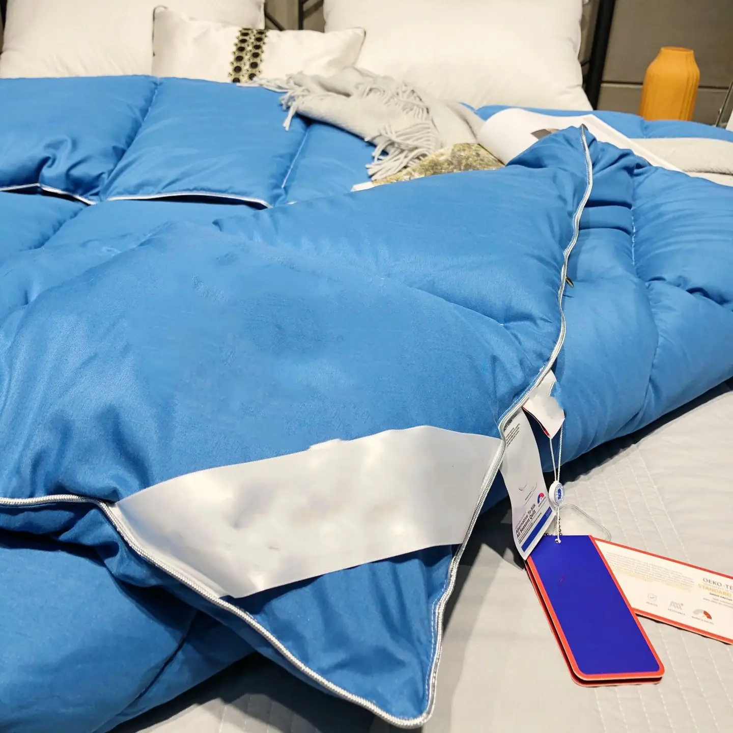 Стеганое одеяло для зимы теплое с перьями искусственный пух наполнитель из