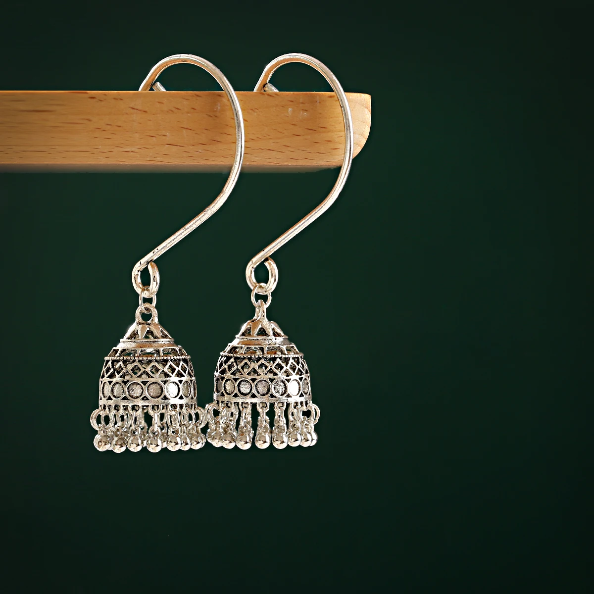 OIQUEI классические Этнические Ретро женские круглые индийские серьги Jhumka