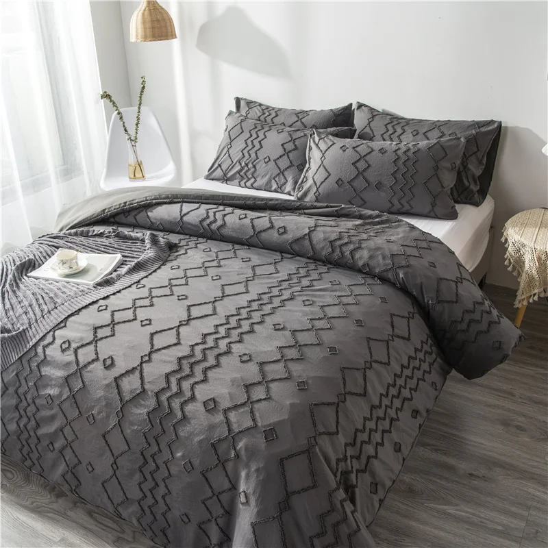 

Solid 3pcs Bedding Sets Cut Flowral Modern Simplicity Duvet Cover 240x220 Bed Linens Set Luxury Home Hotel Quilt Covers Bedlinen