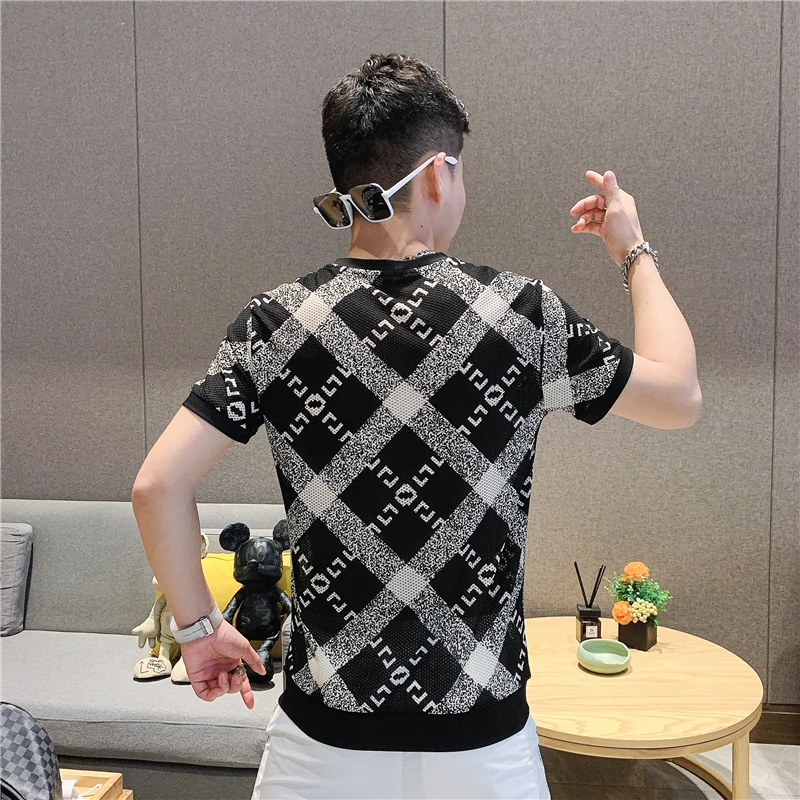 Брендовая летняя футболка с коротким рукавом Мужская круглым вырезом черная