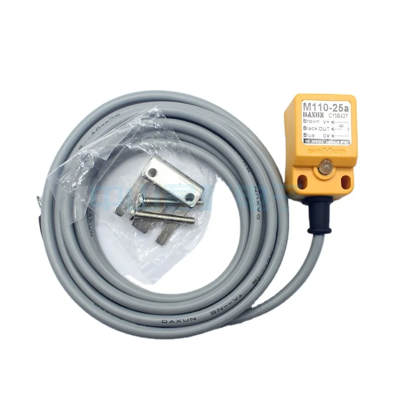 

M110-25Asquare inductive proximity switch M110-25B M110-30A M110-30B three-wire DC24V sensor with bracket new and original