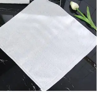 

Детские белые полотенца из хлопка