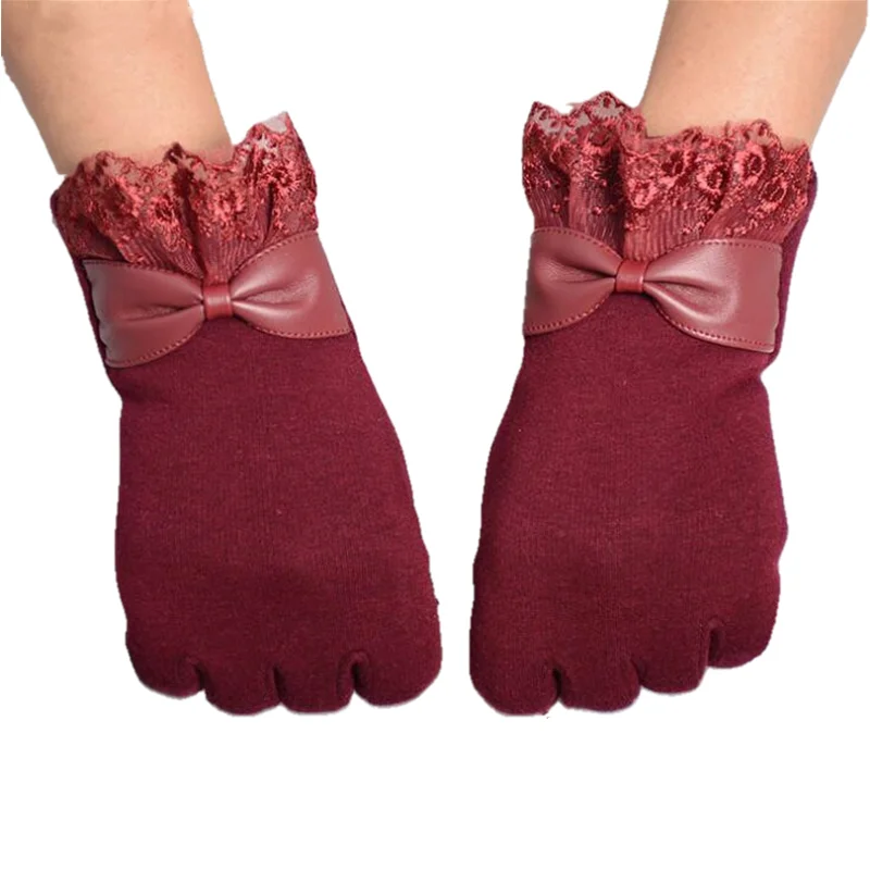 

2Paris/Pack Winter Women Gloves PU Leather Bow Lace Patchwork Warm Outdoor Cycling Gloves Full Finger Wool Wrist Gloves Mitten