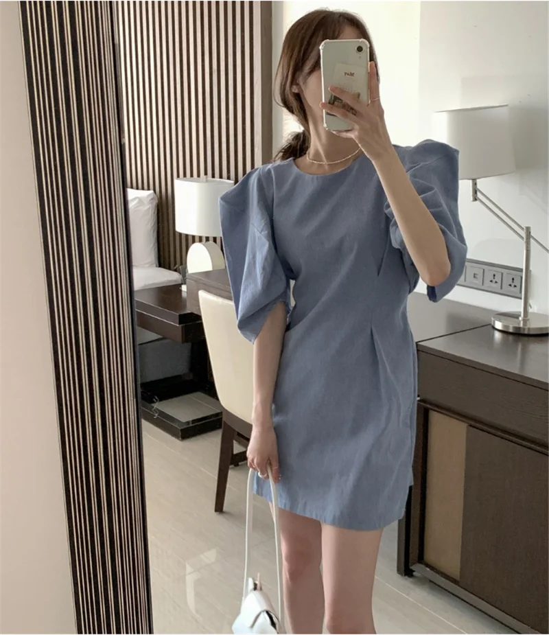 

New Summer 2021 Fashion Puff Sleeve Women Dress Mini A-Line Party Slim Short Dress Retro Sexy Solid Color Pleated Dress Vestidos
