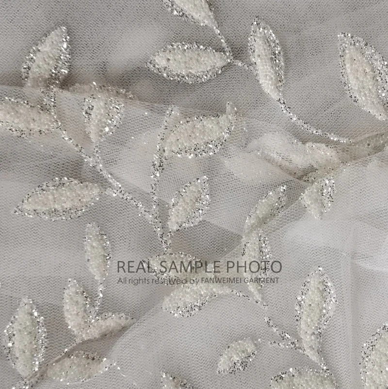 

Short veil 3 layers with metal comb and shining powder bridal wedding dress headpiece