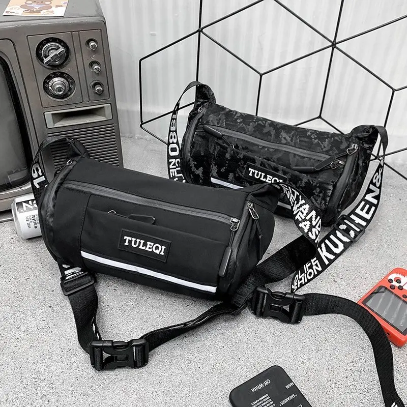 

Men 2021 New Shoulder Bag Fashion Chest Pouch Reflective Stripe Crossbody Bags Circular Travel Pack Unisex Nylon Phone Pouch