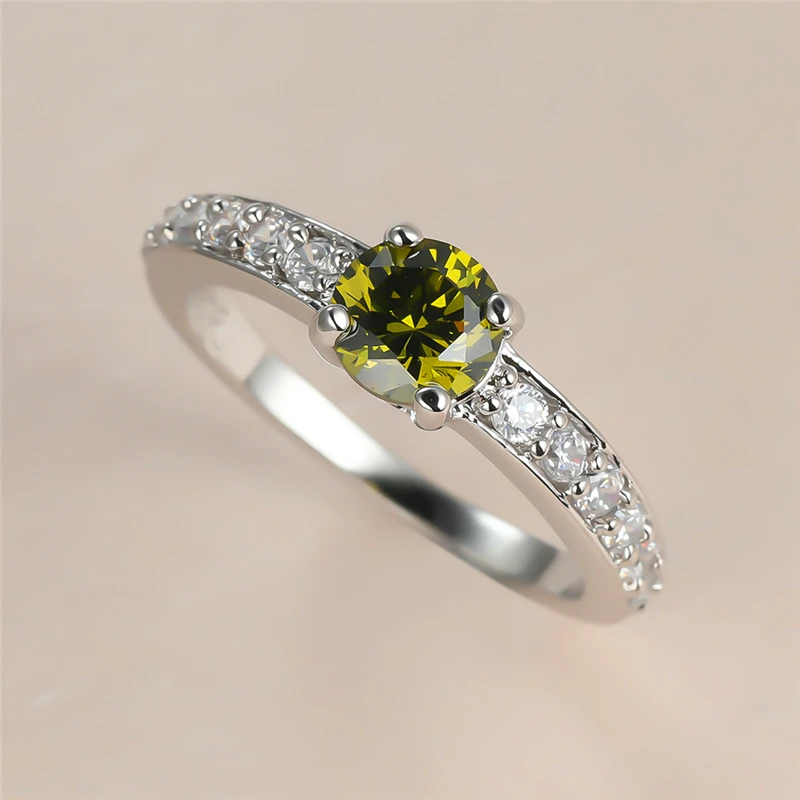 

Dainty Female Olive Green Crystal Ring Charm Silver Color Thin Wedding Rings For Women Cute Bride Round Zircon Engagement Ring