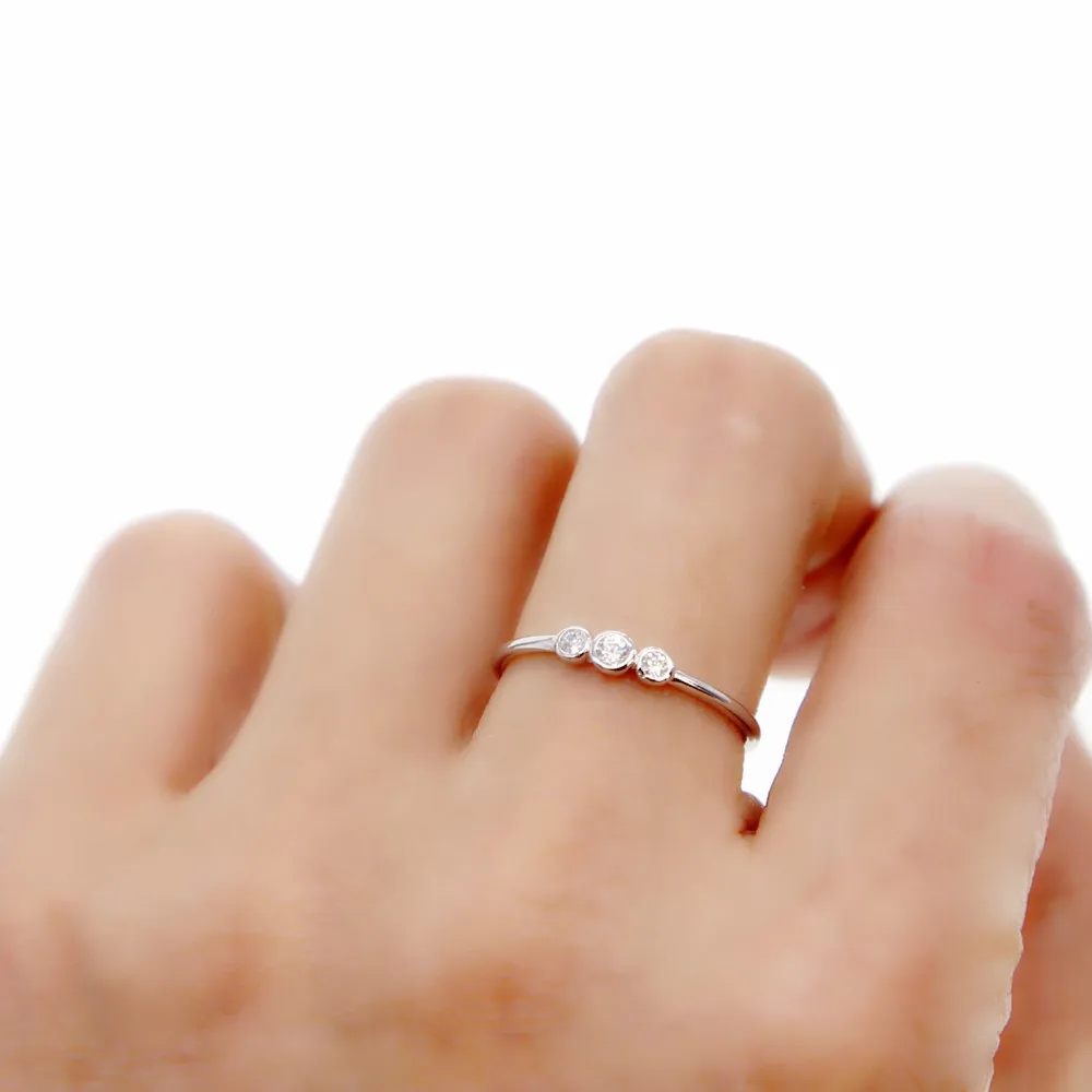 Женское Обручальное кольцо серебряное 925 пробы с прозрачным фианитом|Кольца| |