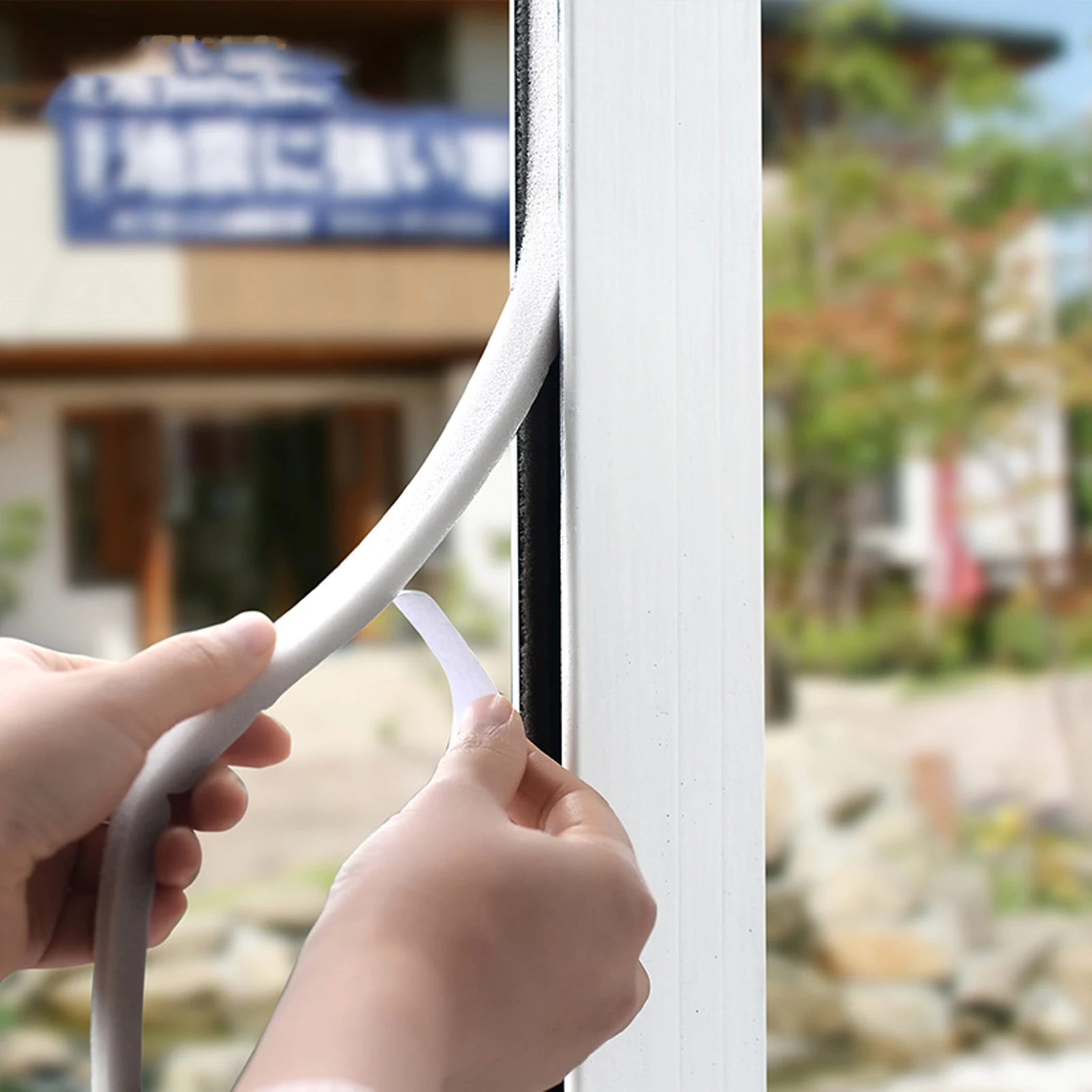 Уплотнительная лента для дверей Звукоизолирующая пена самоклеящаяся