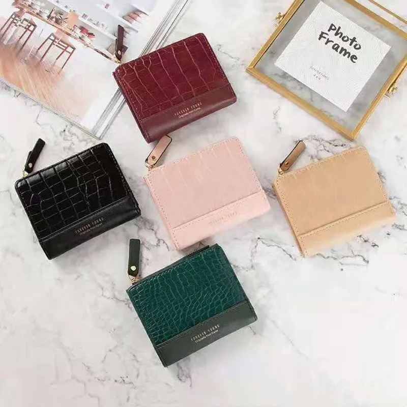 Женский кошелек женский короткий на молнии с вышивкой для монет кредитных карт