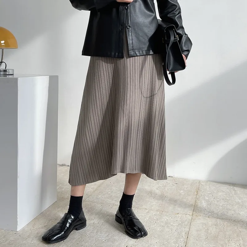 

2021 New Summer Fashion Female Shorts Solid Color Loose Casual High Quality Women Shorts Elegant Cotton Ladies Shorts T72