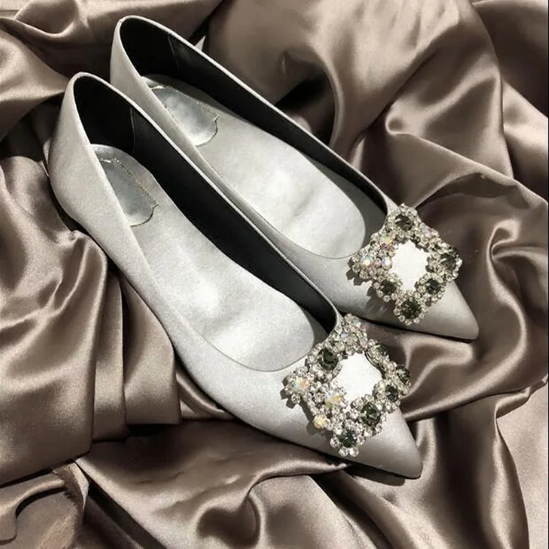

Women Flat Ballet Shoes Bling Crystal Pointed Toes Cinderella Cryatal Shoes Elegant Lady Shoes Wedding Shoes Big Size 45