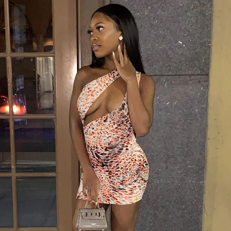 

Elegant Leopard Hollow Out Bodycon Dress Sexy Evening Club Party One Shoulder Skinny Dresses Summer Women Skater Sheath Vestidos
