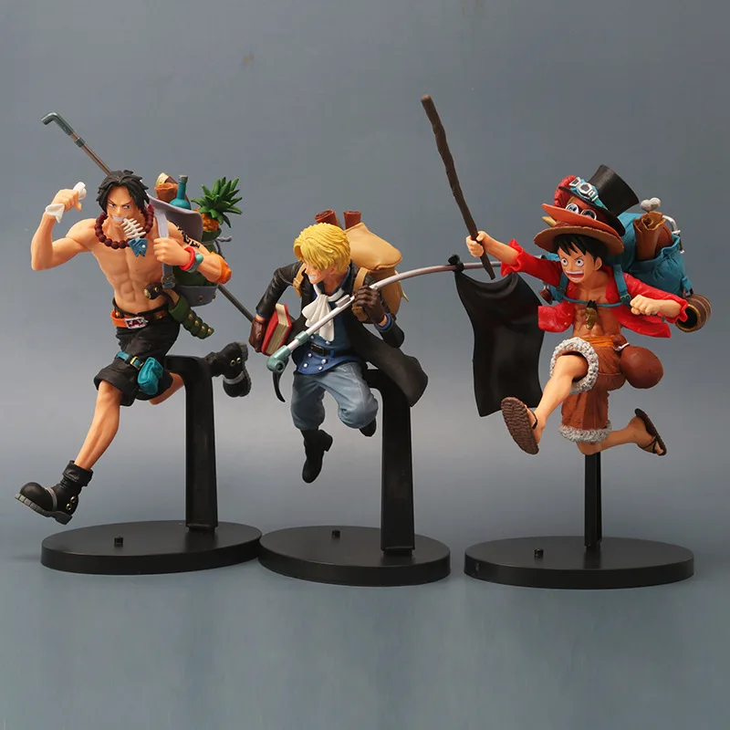 

Três figuras de personagens, periféricos de animação, corrida, animação japonesa, brinquedos de mesa, brinquedos inquietos, três
